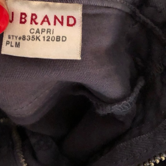 J Brand special edition grey floral skinny ankle jean. Size 25. - Picture 6 of 7